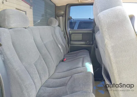 2003 Chevrolet Silverado 1500 Ls z USA, uszkodzony, nr VIN 2GCEC19V131394313